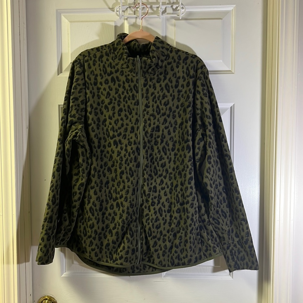 Old Navy XXL leopard zip-up fleece
